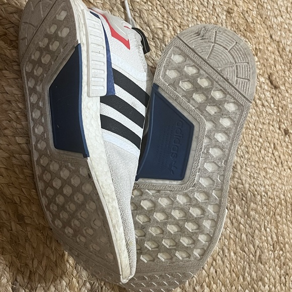 Nike NMD R1 - Picture 3 of 6